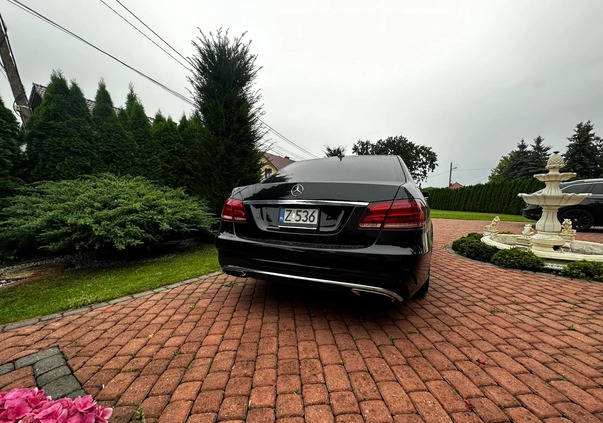 Mercedes-Benz Klasa E cena 99937 przebieg: 162000, rok produkcji 2014 z Szczecin małe 37